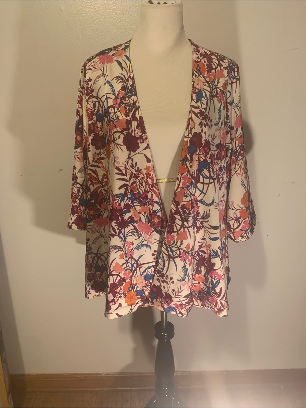 Floral Open-Front Kimono Cardigan in Cream, Pink & Blue